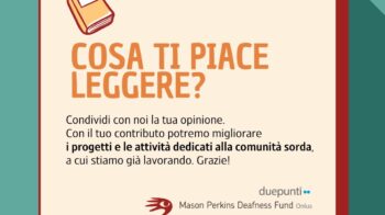 Bottone quadrato sui toni del giallo con sfondo verde che chiede "Cosa ti piace leggere?". Visual di presentazione del sondaggio di Duepunti e MDFonlus